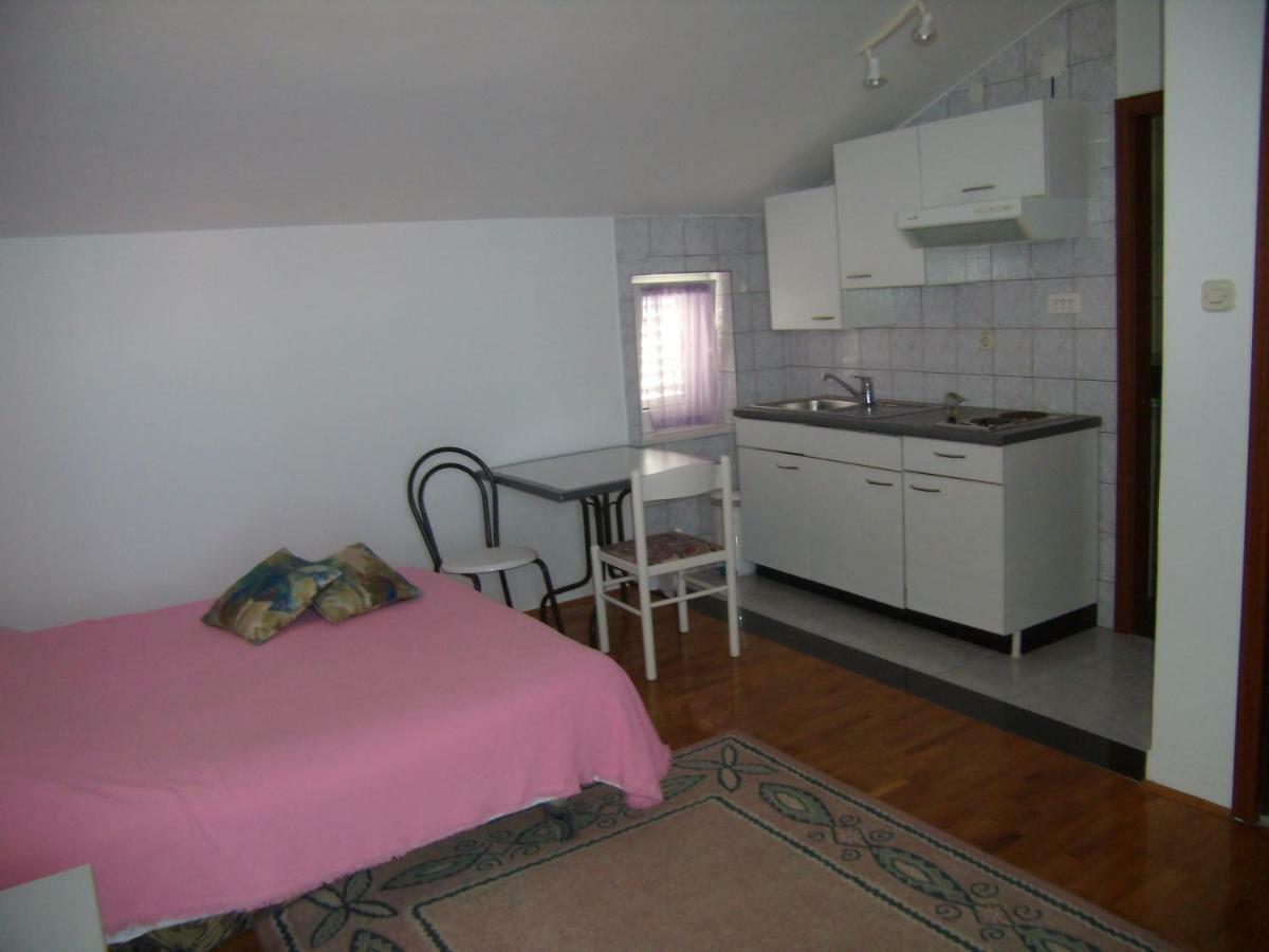 Apartment Zelencic Кали Экстерьер фото